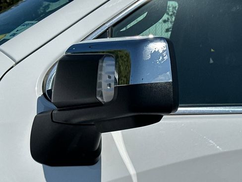 Used 2024 GMC Sierra 1500 SLT image 52