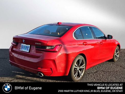 Used 2024 BMW 330i xDrive Sedan w/ Premium Package AWD/4WD image 3