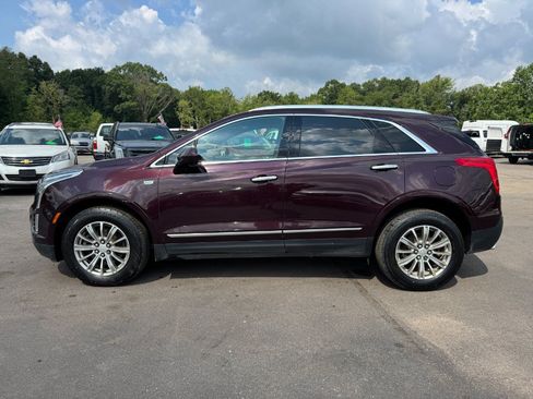 Used 2017 Cadillac XT5 Luxury AWD/4WD image 2
