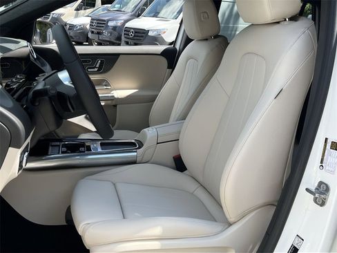 Certified 2026 Mercedes-Benz GLA 250 4MATIC image 11