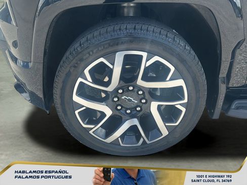 Certified 2025 Chevrolet Silverado EV RST AWD/4WD image 30