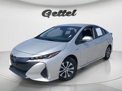 Certified 2021 Toyota Prius Prime LE FWD image 1