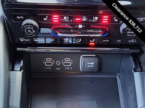 Used 2025 Jeep Grand Cherokee Limited w/ Luxury Tech Group II AWD/4WD image 40