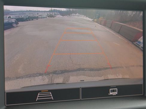 Used 2023 Chevrolet Silverado 1500 Custom image 16