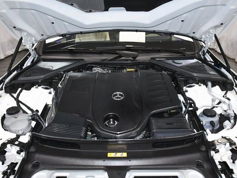 Used 2025 Mercedes-Benz E 450 4MATIC Sedan image 68