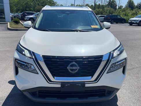 Used 2023 Nissan Rogue SV w/ SV Premium B Package AWD/4WD image 2
