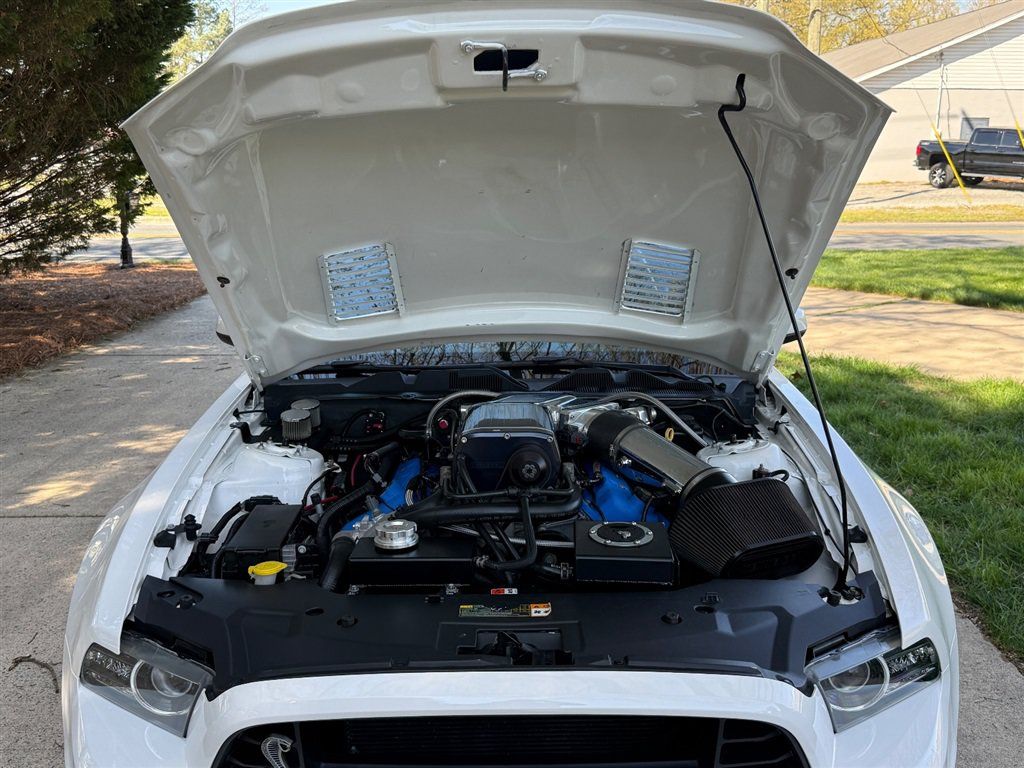 Used 2013 Ford Mustang Shelby GT500 RWD image 67