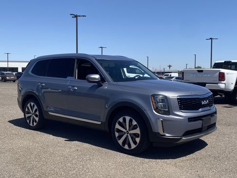 Used 2022 Kia Telluride EX w/ EX Premium Package AWD/4WD image 7