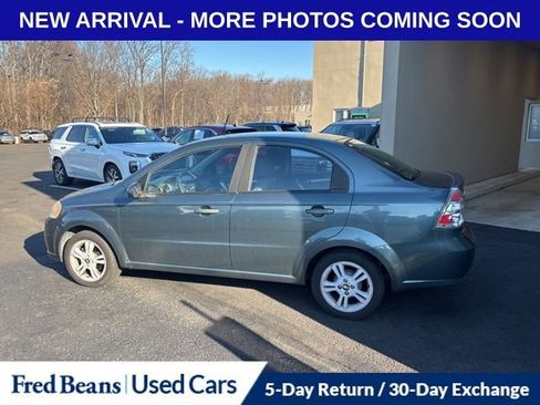 Used 2010 Chevrolet Aveo LT w/ Power and Convenience Package image 6