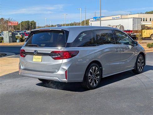 New 2026 Honda Odyssey Elite image 6