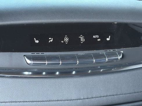 Used 2021 Cadillac Escalade Sport w/ Driver Assist Tech Package AWD/4WD image 31