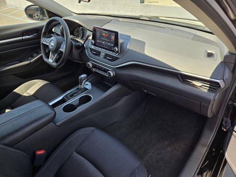 Used 2022 Nissan Altima 2.5 SV FWD image 31