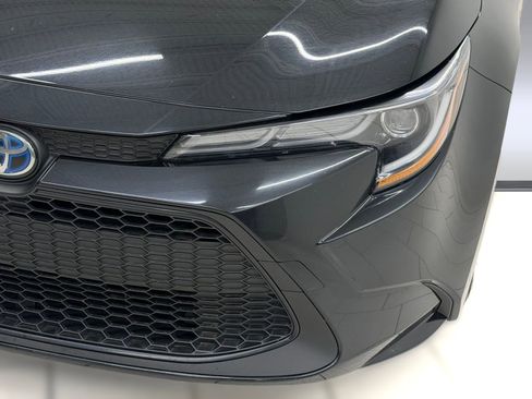 Used 2022 Toyota Corolla LE FWD image 9
