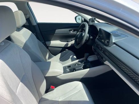 Used 2023 Honda Accord EX image 14