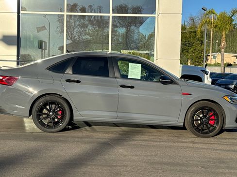 Used 2024 Volkswagen Jetta GLI 40th Anniversary Edition image 4