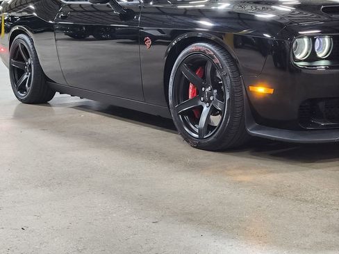 Used 2021 Dodge Challenger SRT Hellcat Redeye image 17