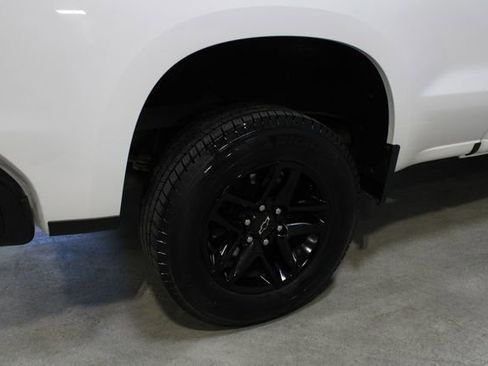 Used 2020 Chevrolet Silverado 1500 LT Trail Boss AWD/4WD image 25