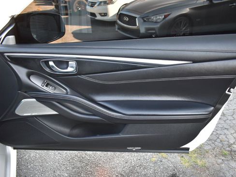 Used 2018 INFINITI Q60 3.0t Luxe w/ Cargo Package RWD image 36