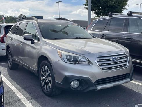 Used 2017 Subaru Outback 2.5i Limited AWD/4WD image 1