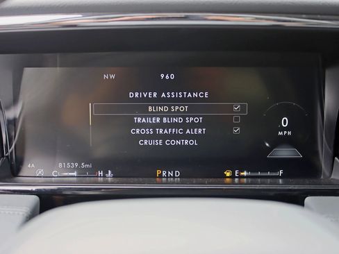 Used 2020 Lincoln Navigator Reserve w/ Luxury Package AWD/4WD image 19