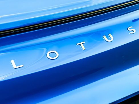 Used 2024 Lotus Emira First Edition image 7