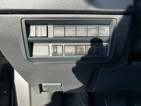 Used 2025 Toyota Tundra SR5 w/ SR5 Premium Package AWD/4WD image 15