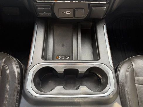 Used 2023 GMC Sierra 3500 Denali w/ Denali Ultimate Package AWD/4WD image 21