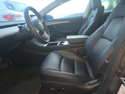 Used 2023 Tesla Model 3 Standard Range image 2