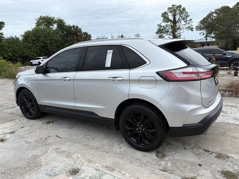 Used 2019 Ford Edge Titanium image 7