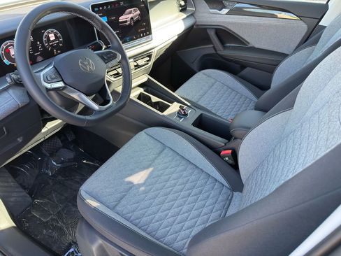 New 2026 Volkswagen Tiguan S FWD image 9