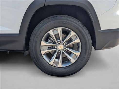 New 2026 Chevrolet Equinox LT w/ Safety and Technology Package FWD image 10