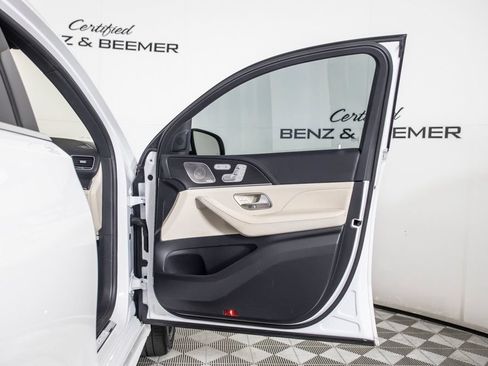 Used 2025 Mercedes-Benz GLE 53 AMG 4MATIC Coupe image 19