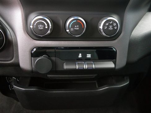 Used 2022 RAM 1500 Big Horn image 22