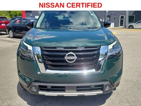 Certified 2022 Nissan Pathfinder Platinum w/ Cargo Package AWD/4WD image 6