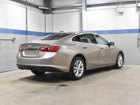 Used 2025 Chevrolet Malibu LT FWD image 26