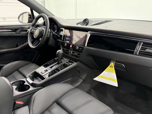 New 2026 Porsche Macan Turbo image 26