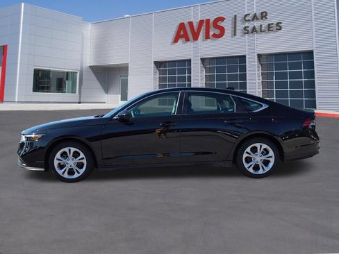 Used 2025 Honda Accord LX image 10