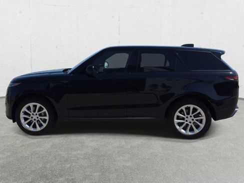 Used 2025 Land Rover Range Rover Sport SE AWD/4WD image 8