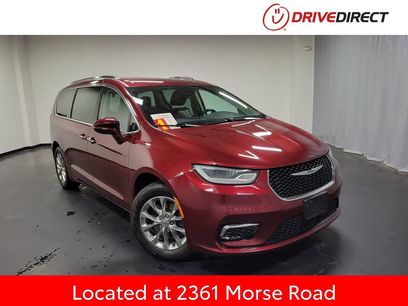 Used 2021 Chrysler Pacifica Touring-L