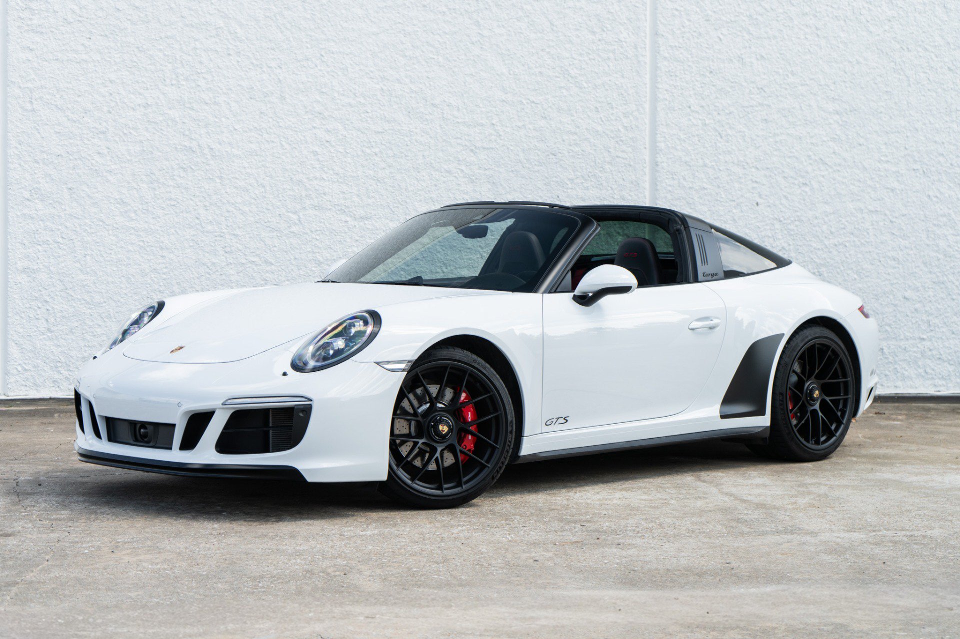 Used 2018 Porsche 911 Targa 4 GTS AWD/4WD image 1