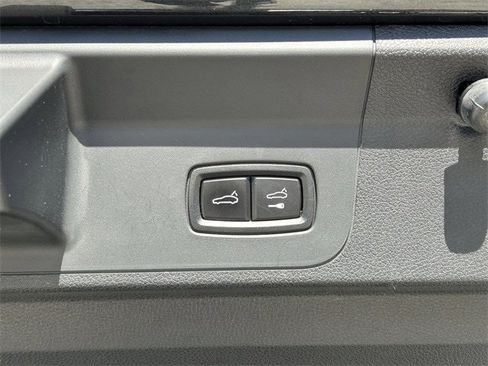 Used 2021 Porsche Panamera image 20
