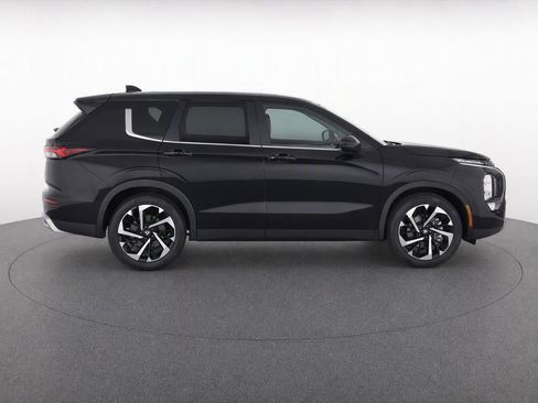 Used 2024 Mitsubishi Outlander SE FWD image 8