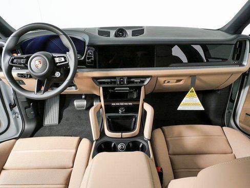 New 2026 Porsche Cayenne S AWD/4WD image 19