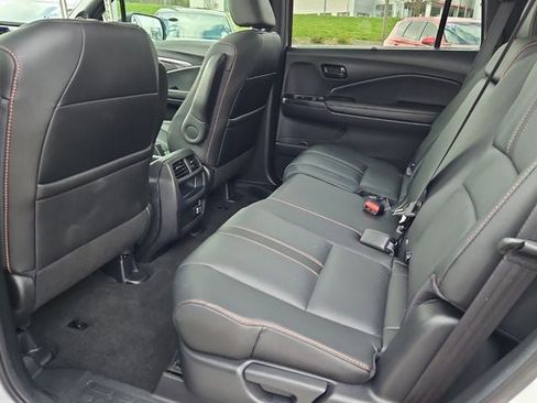 Used 2022 Honda Passport TrailSport image 16