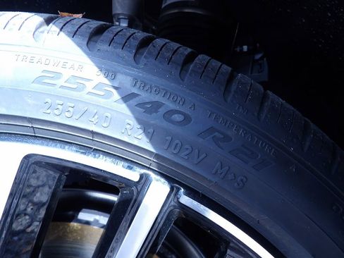 New 2026 Volvo XC60 B5 Ultra w/ Protection Package Premier image 30