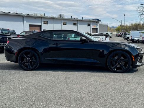 Used 2017 Chevrolet Camaro SS RWD image 5