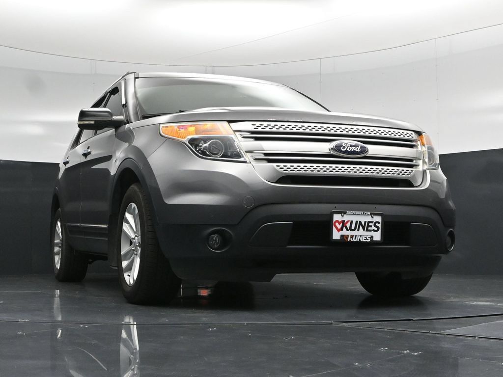 Used 2013 Ford Explorer XLT AWD/4WD image 54