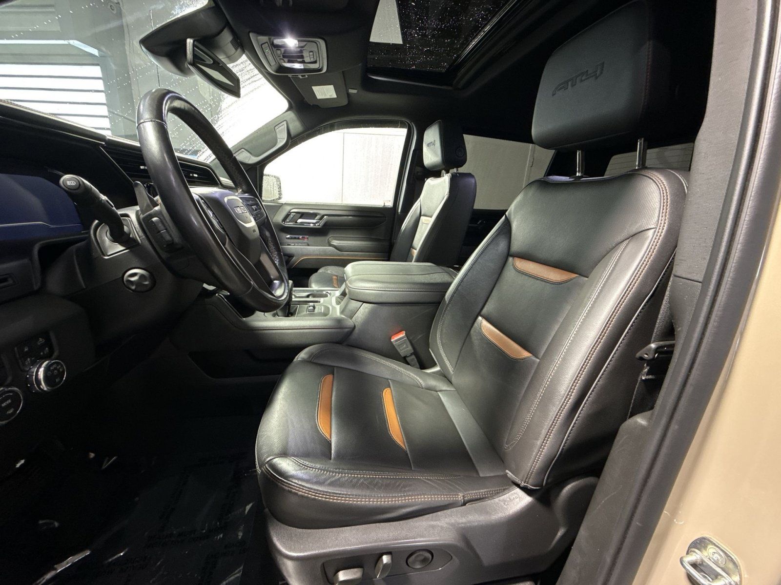 Used 2023 GMC Sierra 1500 AT4 w/ AT4 Premium Package AWD/4WD image 14