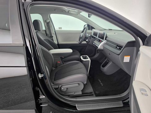 Used 2024 Hyundai Ioniq 5 SEL RWD image 10
