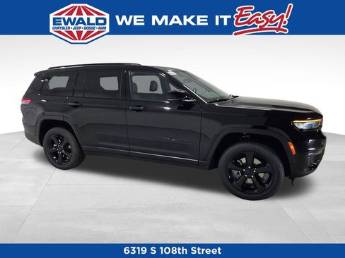 New 2025 Jeep Grand Cherokee L Limited w/ Luxury Tech Group II image 24